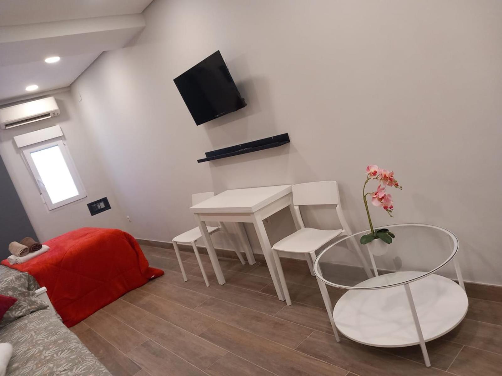 Apartament Plaza Pedro Zerolo Madryt Zewnętrze zdjęcie
