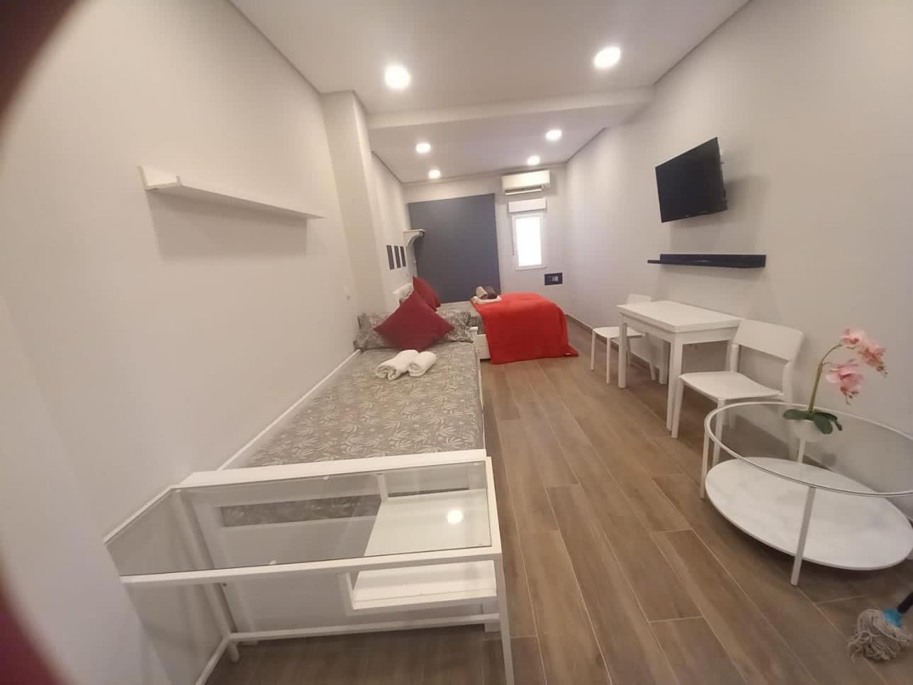 Apartament Plaza Pedro Zerolo Madryt Zewnętrze zdjęcie